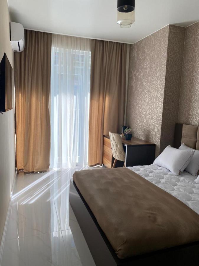 Horizons Hotel Rooms Batumi Exteriör bild