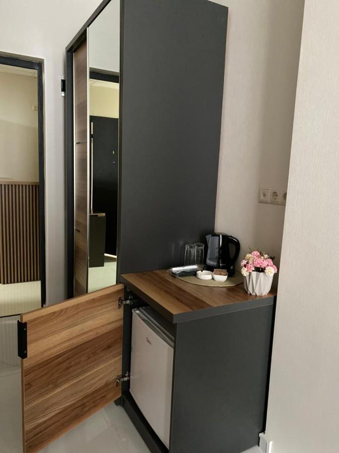 Horizons Hotel Rooms Batumi Exteriör bild
