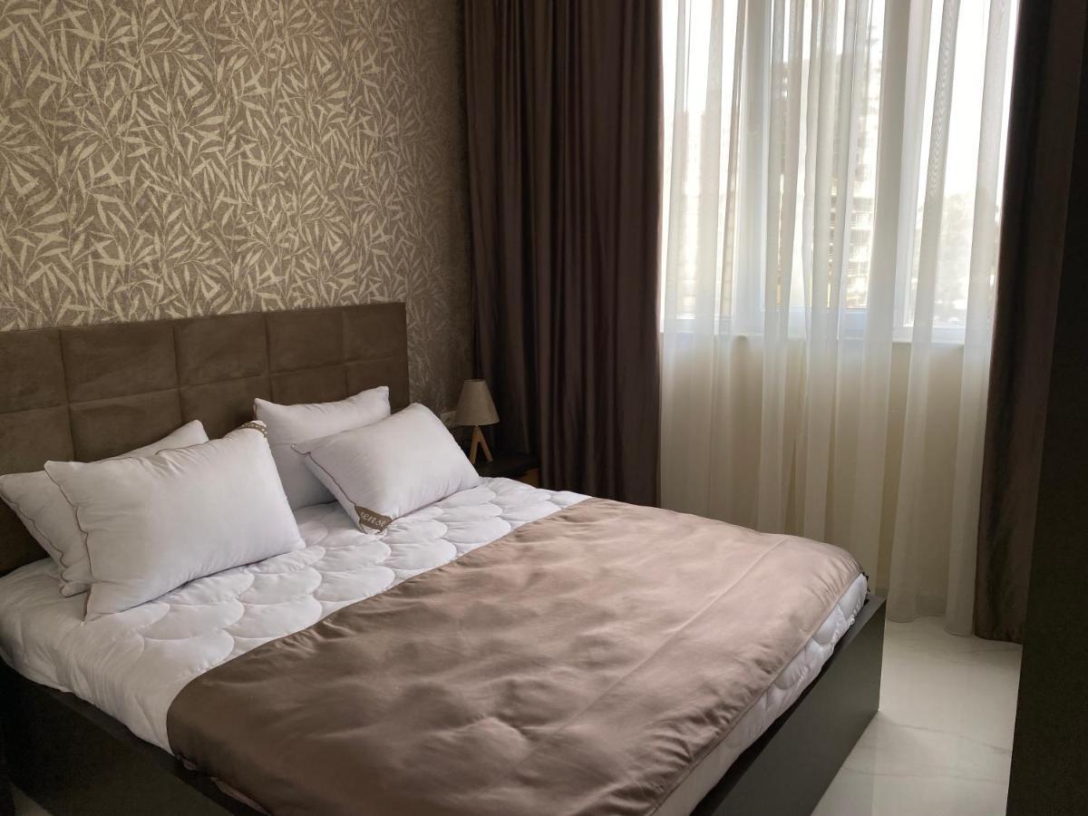 Horizons Hotel Rooms Batumi Exteriör bild
