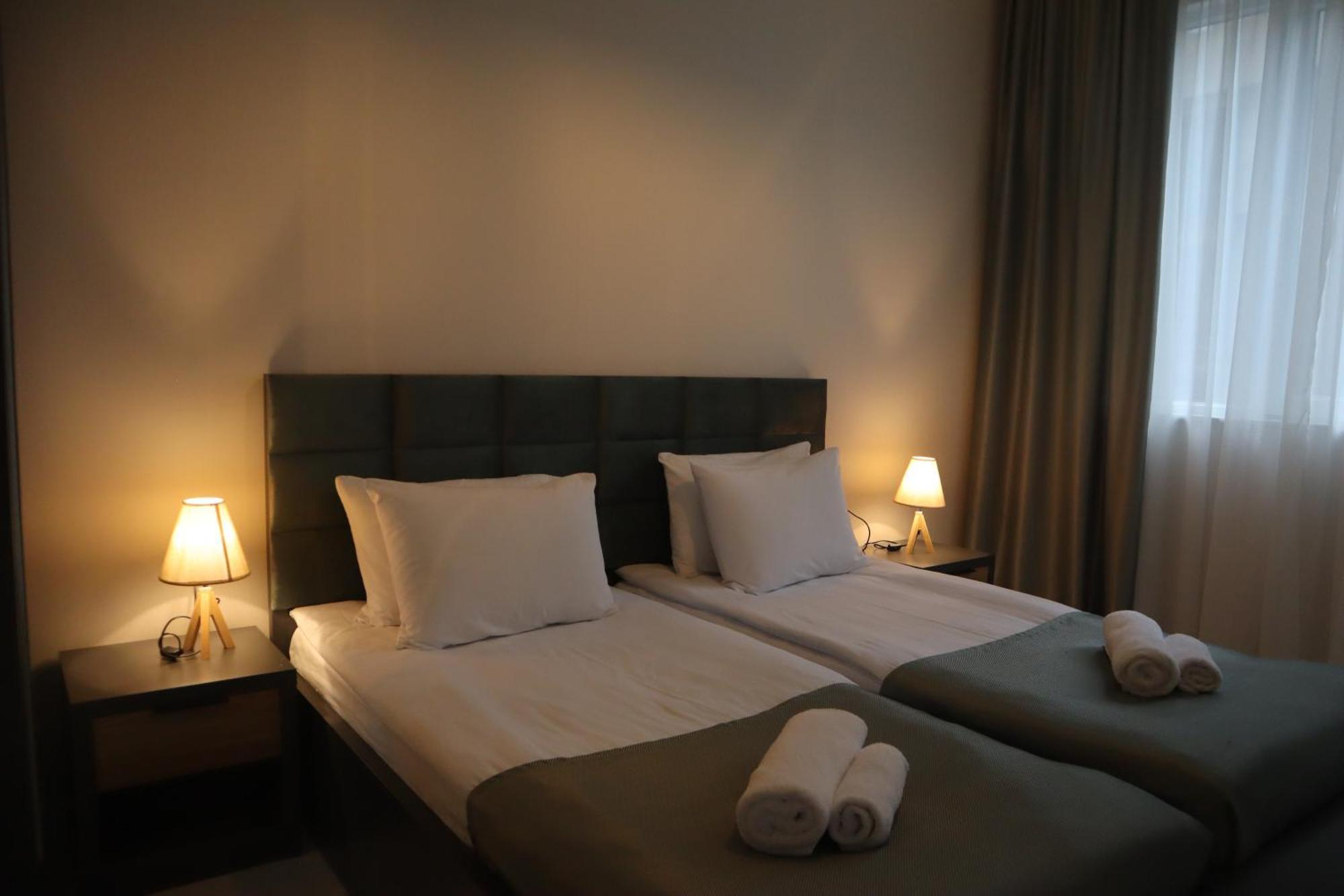 Horizons Hotel Rooms Batumi Exteriör bild