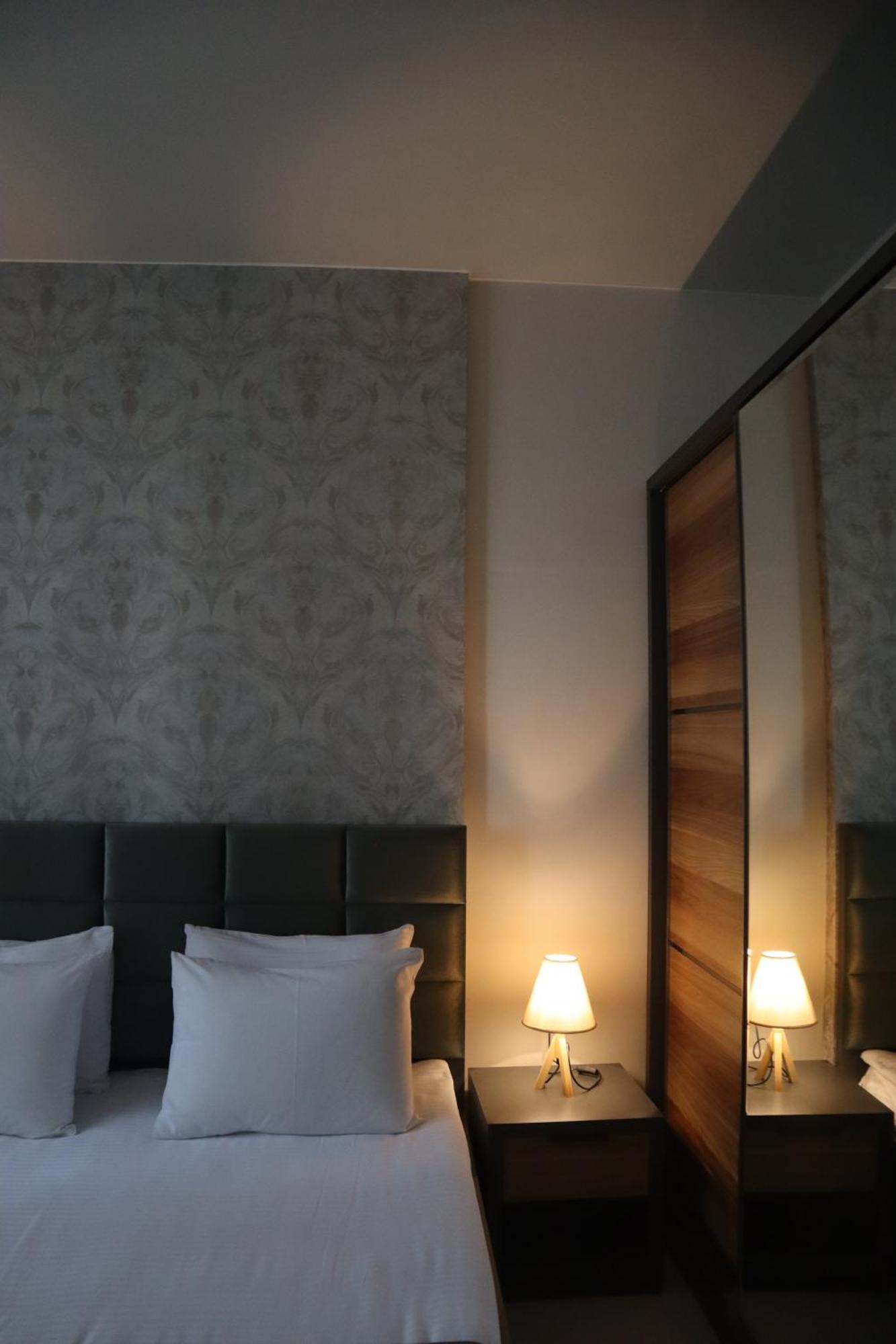 Horizons Hotel Rooms Batumi Exteriör bild