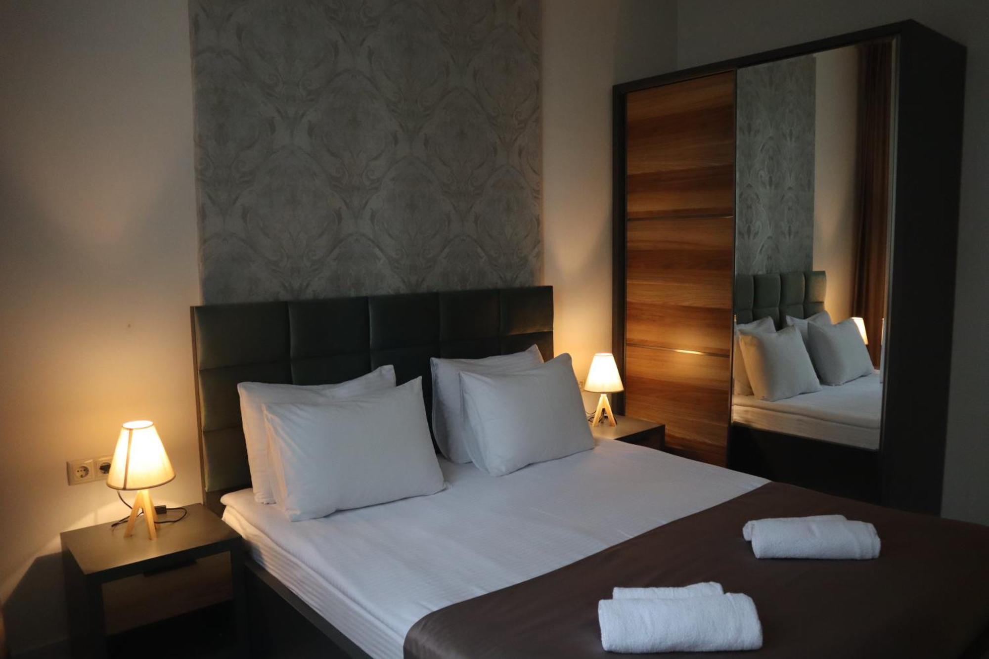 Horizons Hotel Rooms Batumi Exteriör bild