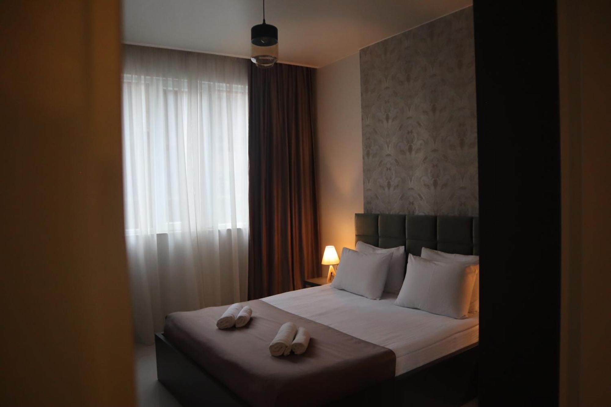Horizons Hotel Rooms Batumi Exteriör bild