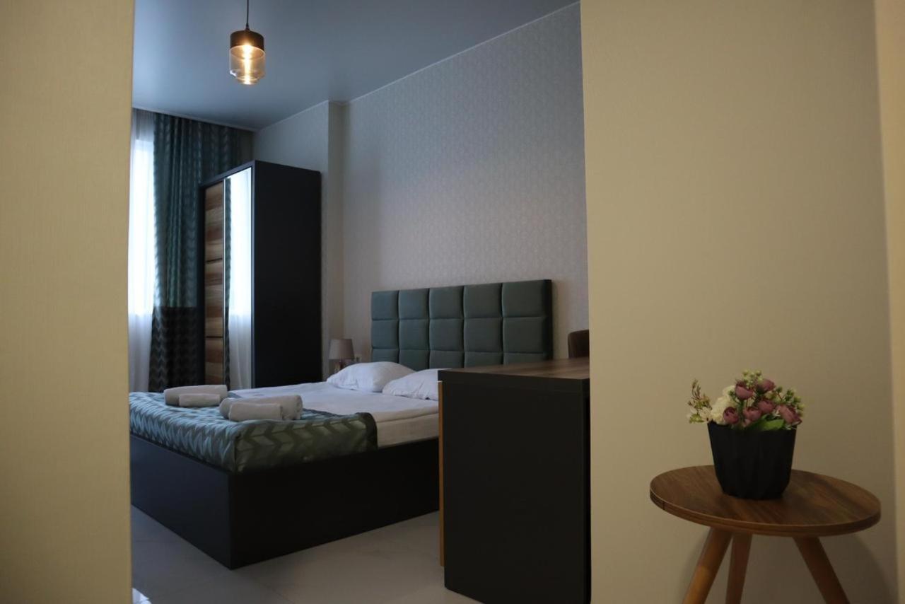 Horizons Hotel Rooms Batumi Exteriör bild